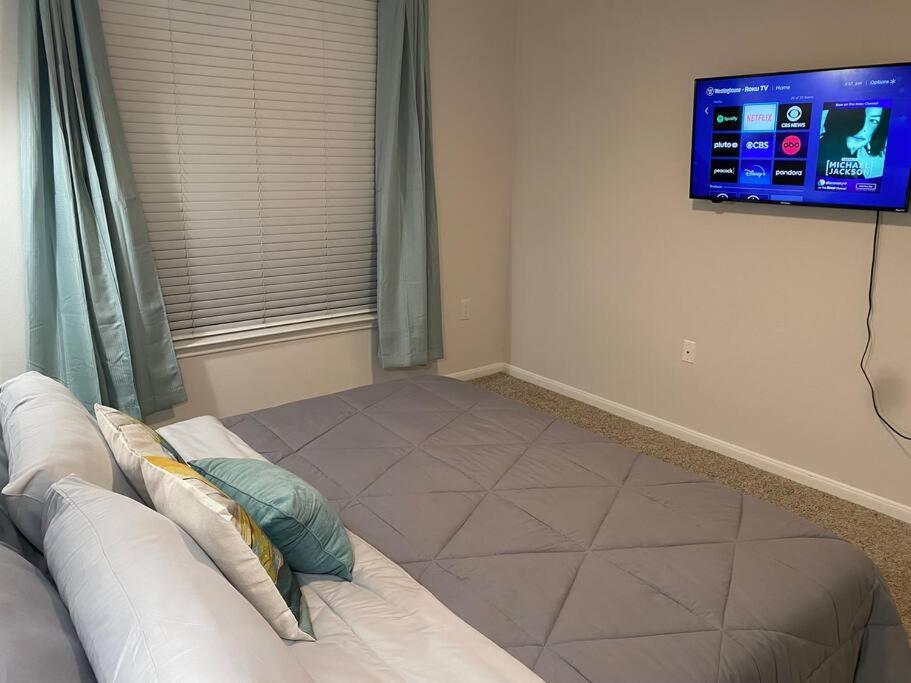 Your Warm Spacious Unit With Pool - Medical Center Houston Exterior foto